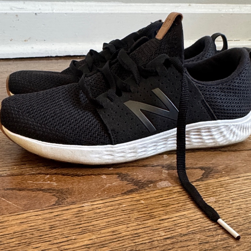 New Balance Black and White Athletic women’s Shoes